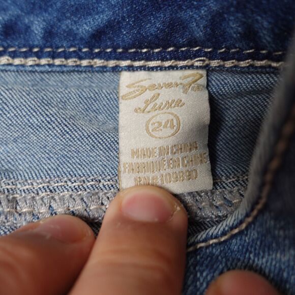 Seven 7 Luxe Jeans Women's Plus Size 24 Capris Blue Denim 5 Pocket Design - Picture 3 of 11